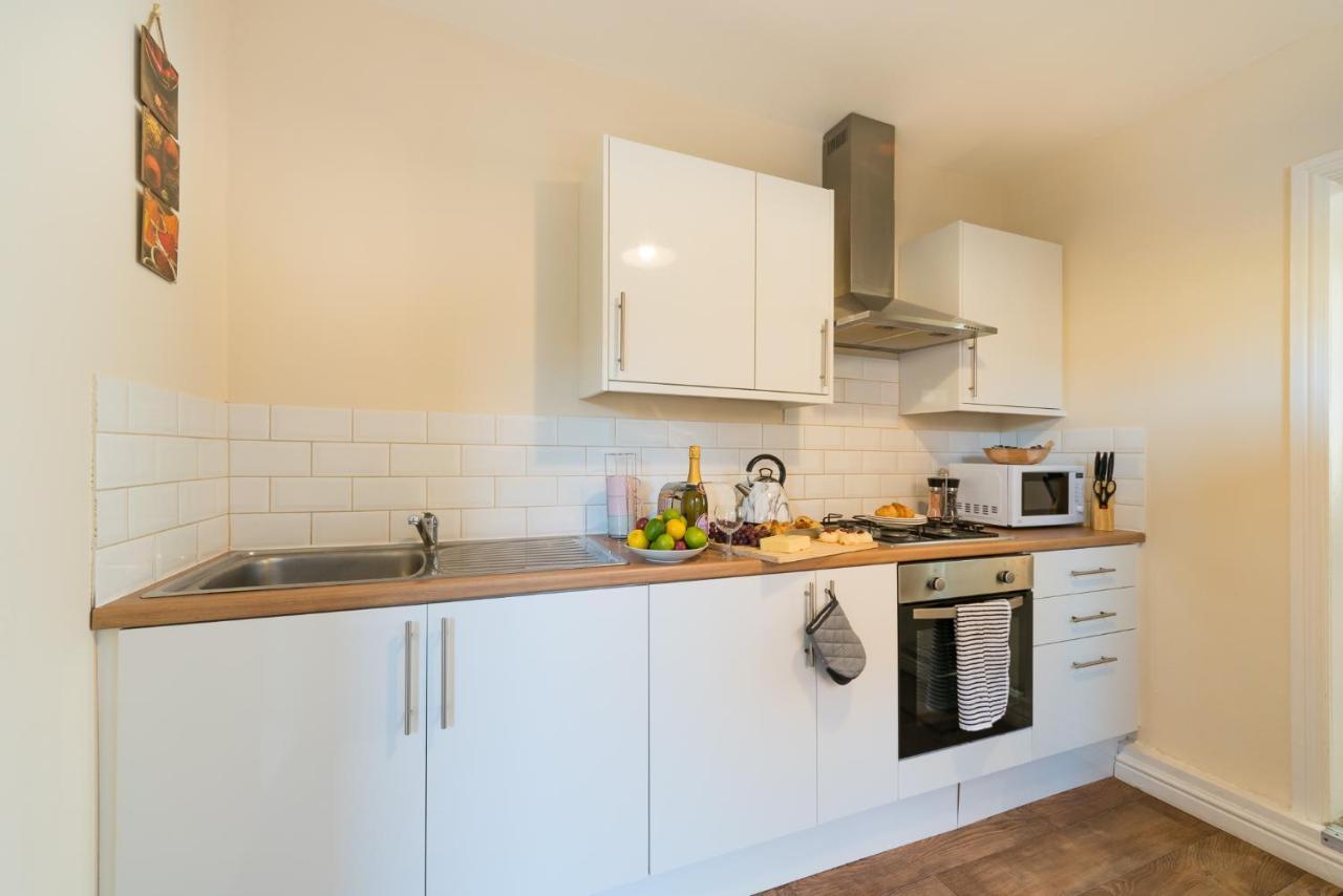 3 Bedroom-5 Beds Newland Ave King'S Palace Leisure-Contractor-Heart Of Hull Amenities Kingston upon Hull Exterior foto