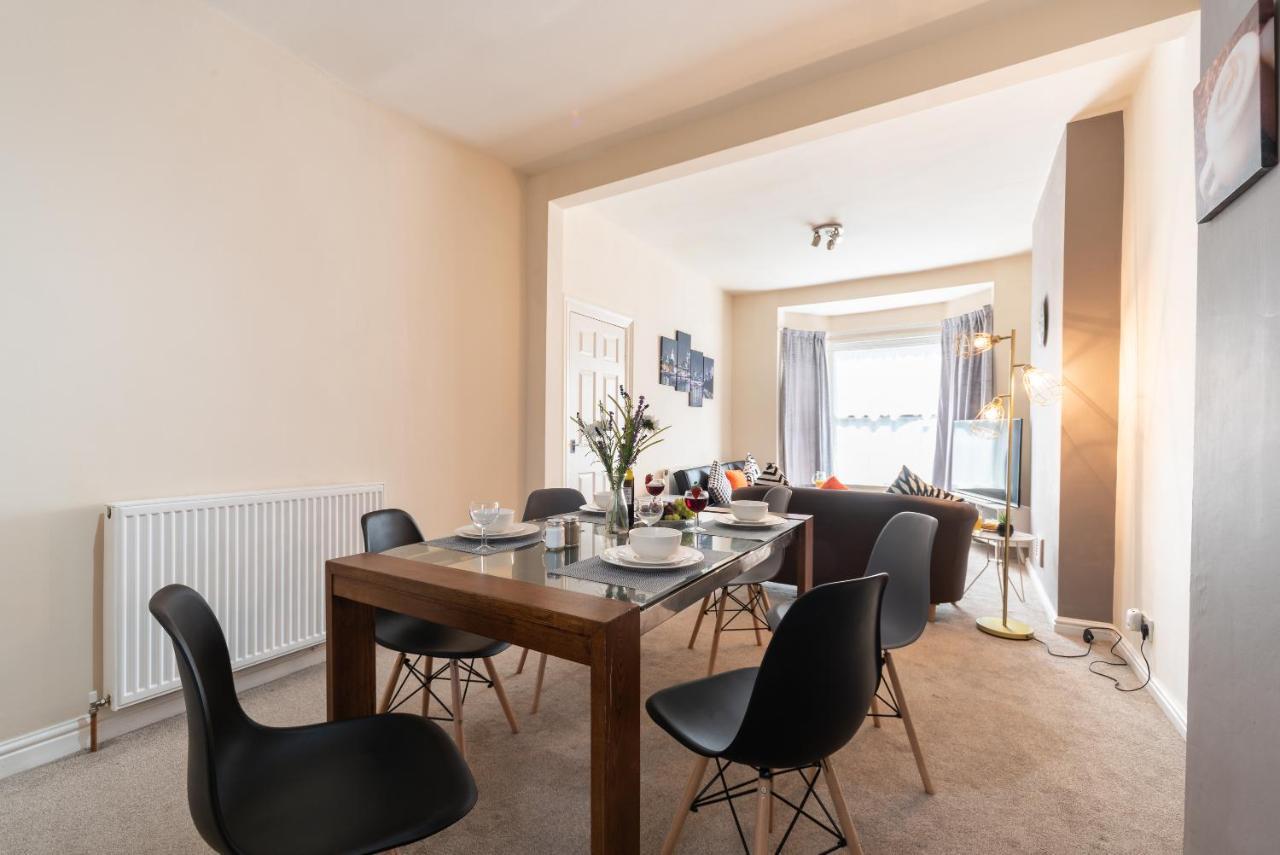 3 Bedroom-5 Beds Newland Ave King'S Palace Leisure-Contractor-Heart Of Hull Amenities Kingston upon Hull Exterior foto